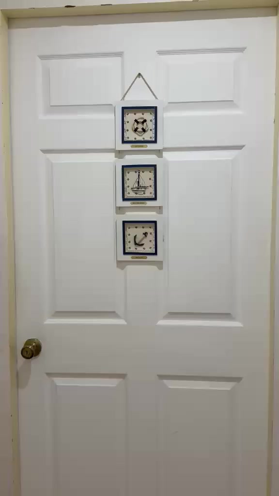 Tour: bedroom