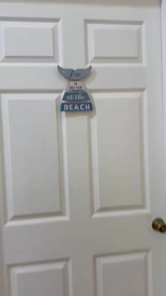 Tour: bedroom